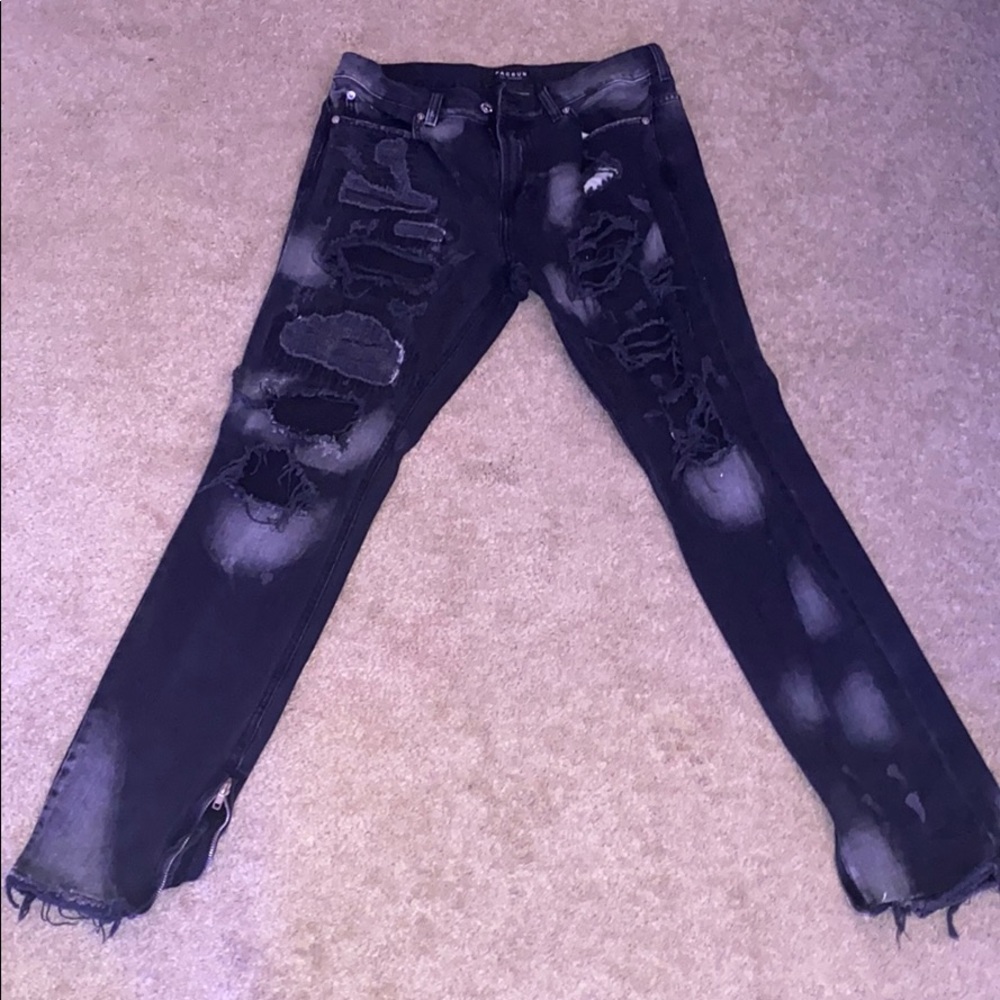 Passing pants,